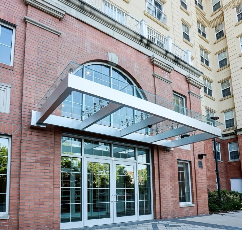 10 Byron Place – Glass Canopy & Storefront